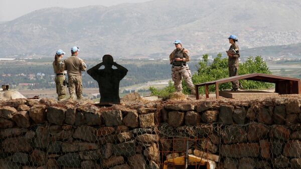 Сотрудники СООННР работают на границе Сирии и Израиля, после израильского авиаудара