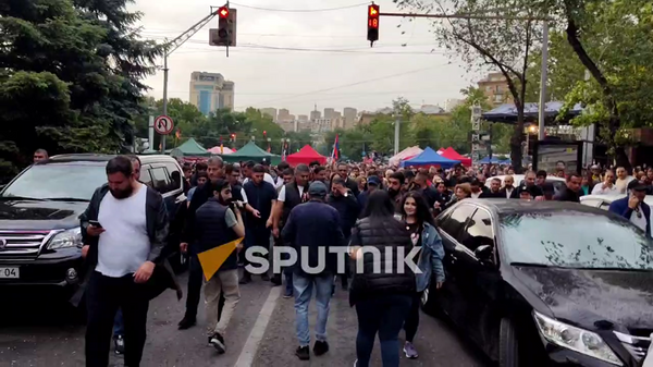 Шествие оппозиции по Еревану