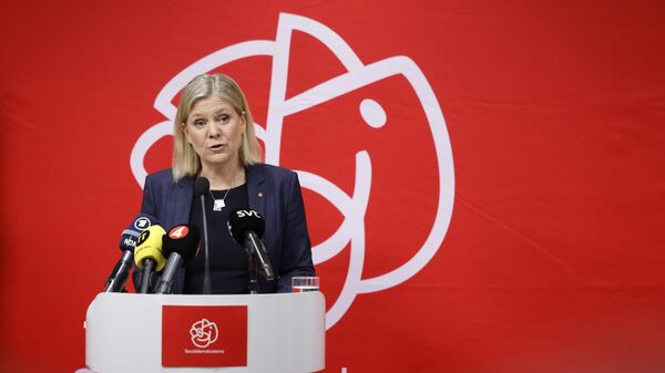 Премьер-министр Швеции Магдалена Андерссон во время пресс-конференции по итогам заседания социал-демократической партии по вопросу о НАТО