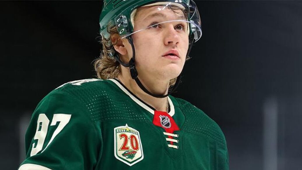 Стало известно, сколько еще матчей пропустит Капризов из-за травмы