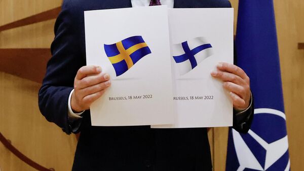Генеральный секретарь НАТО Йенс Столтенберг во время церемонии подачи заявки Швеции и Финляндии на членство в альянсе. Архивное фото