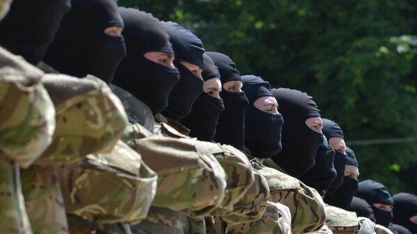 Бойцы батальона “Азов” принимают присягу на верность Украине