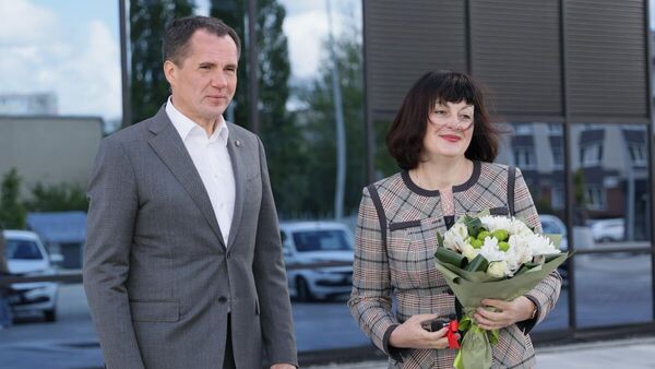 Белгородский губернатор вручил ключи от 22 новых автомобилей главврачам больниц