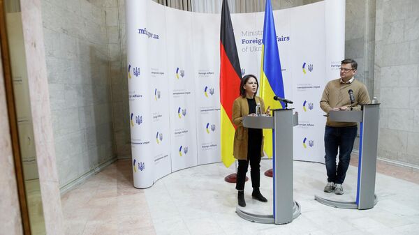 Министр иностранных дел Германии Анналена Бербок на пресс-конференции с министром иностранных дел Украины Дмитрием Кулебой в Киеве. 10 мая 2022 