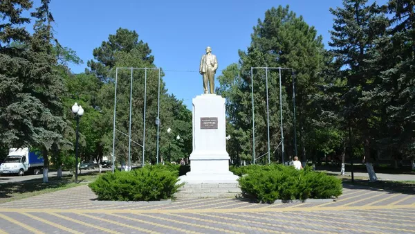 Памятник Ленину в Минеральных Водах
