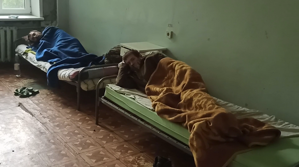 Пленные с Азовстали в больнице Новоазовска