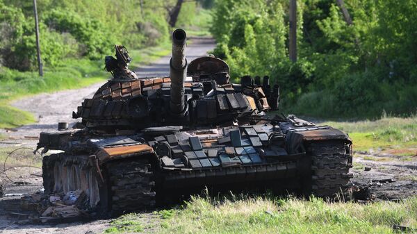 Подбитый танк ВСУ в селе Цуповка в Херсонской области
