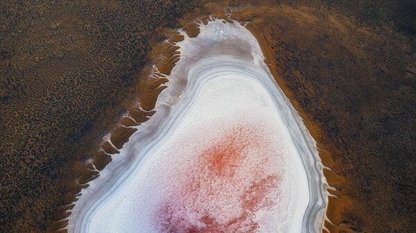 Снимок Songline No. 1 фотографа из Лихтенштейна Roland Blum, получивший награду Merit Award на конкурсе All About Photo Awards 2022 Снимок Songline No. 1 фотографа из Лихтенштейна Roland Blum, получивший награду Merit Award на конкурсе All About Photo Awards 2022