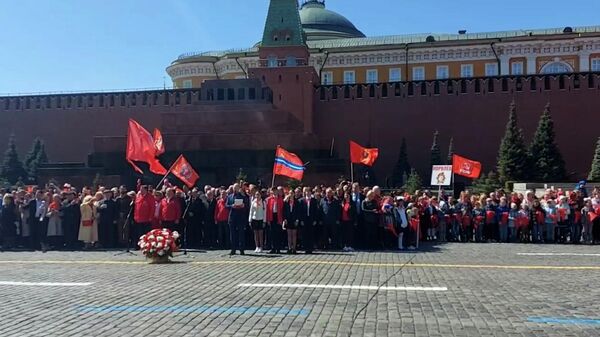 Порядка пяти тысяч школьников приняли в пионеры на Красной площади