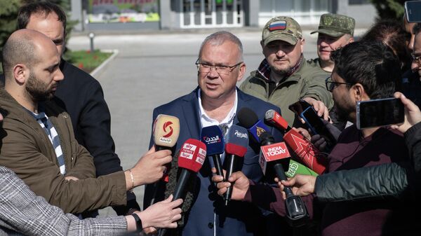 Андрей Шевчик общается с международной прессой
