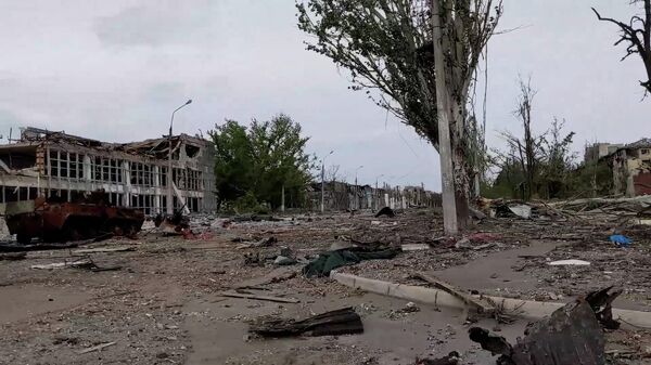 Украинские боевики при отступлении уничтожали жилые дома вместе с жильцами – заявил военный ДНР