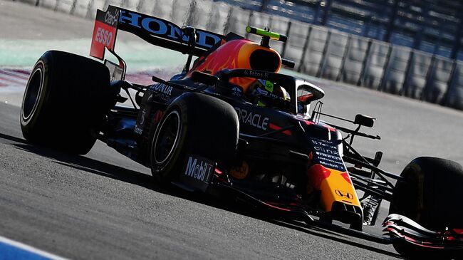 Пилот команды Red Bull Racing Серхио Перес