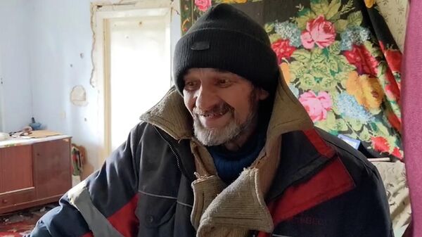 И водичку приносят, и хлебушек, и консервы, – житель Мариуполя о помощи военных ДНР