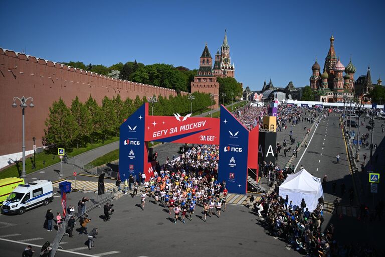 Старт ЗаБега.РФ у стен Кремля