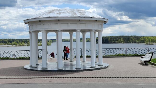 Ротонда на набережной Мышкина