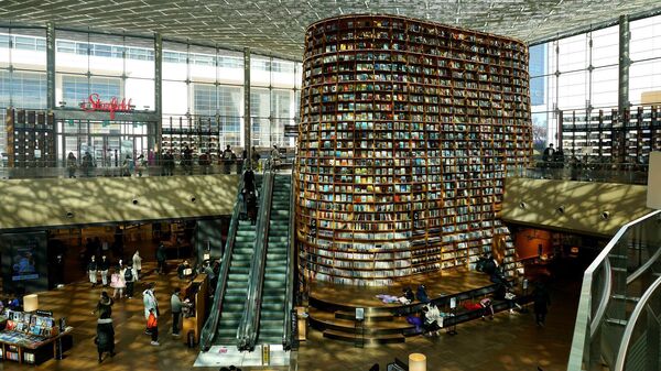 Библиотека Starfield в Сеуле, Южная Корея 