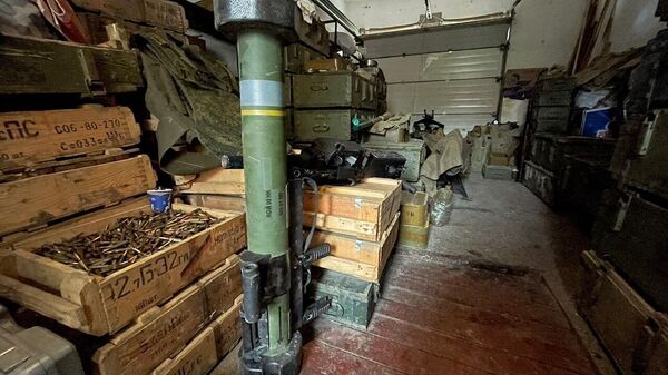Трофейный израильско-сингапурский гранатомет Матадор на вооружении армии ДНР