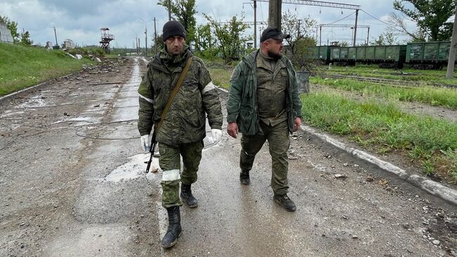 Тролль и Заяц обходят позиции в районе Азовстали