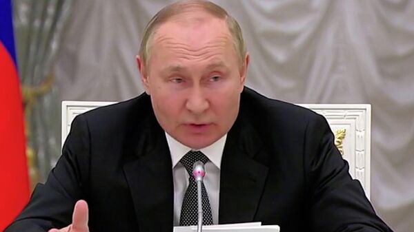 Путин объявил о повышении пенсий на 10% с 1 июня