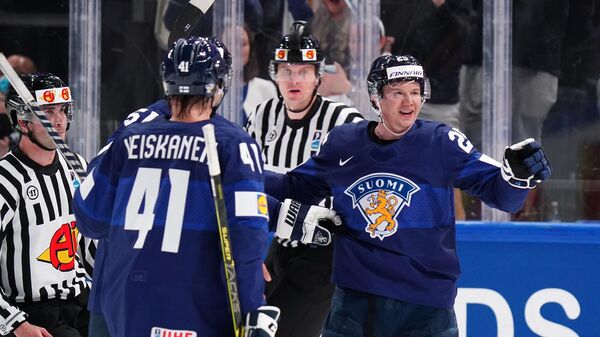 Хоккеисты сборной Финляндии на домашнем чемпионате мира 2022 года