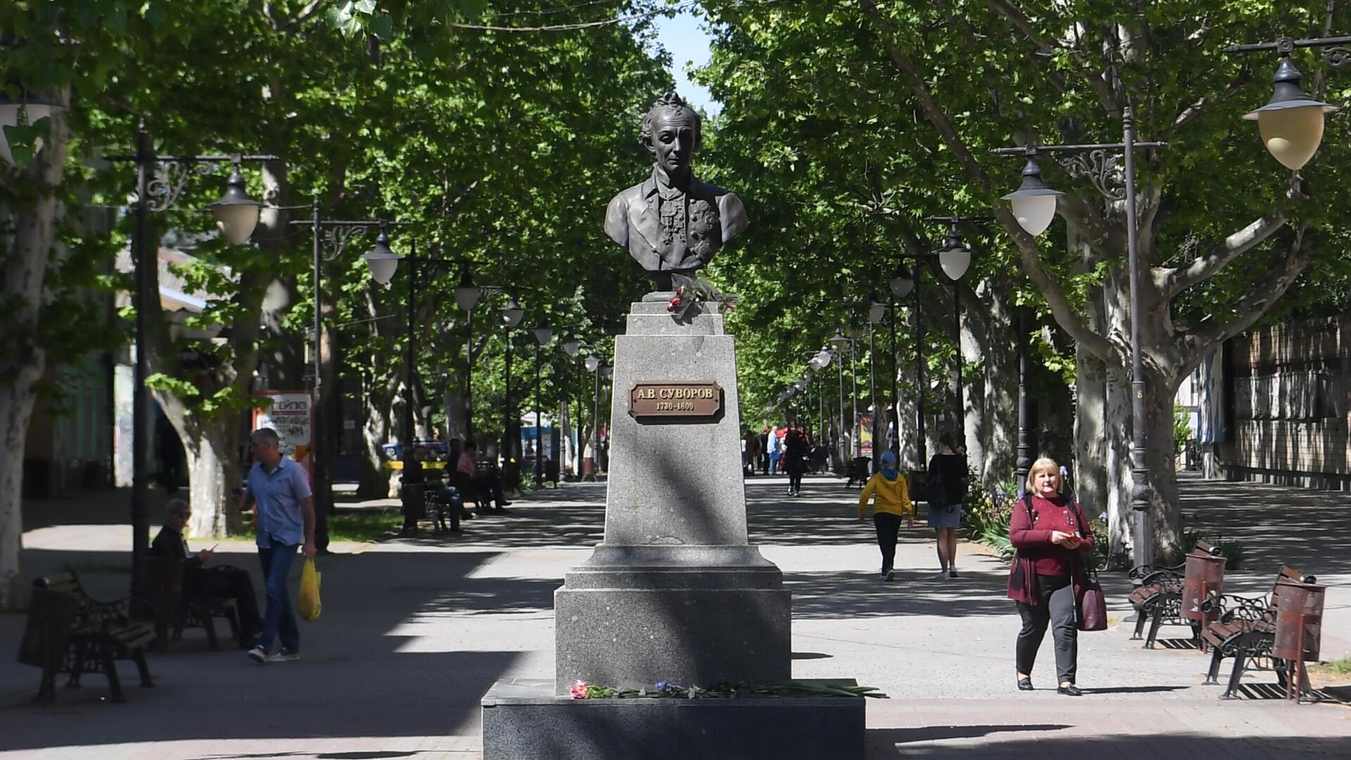 Памятник А.В.Суворову в Херсоне - РИА Новости, 1920, 24.06.2022