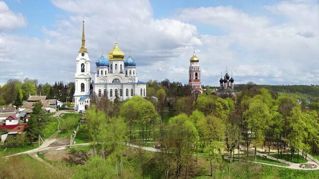 Спасо-Преображенский собор и Троицкая церковь