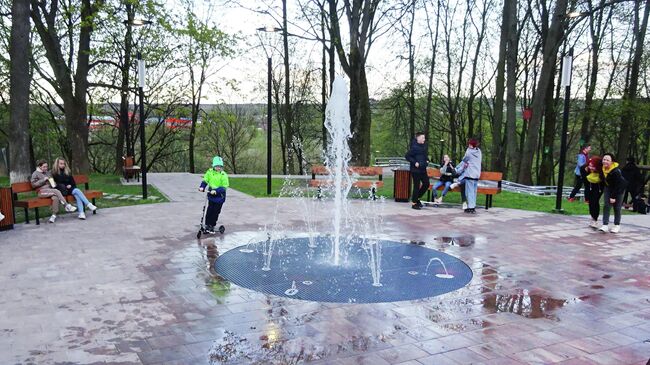 Городской парк вечером