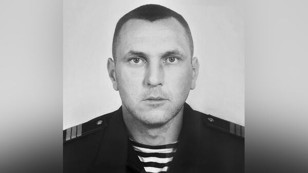 Сержант войсковой части 43071 Алексей Баранов