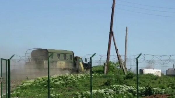 Звуки стрельбы во время боя за населенный пункт Камышеваха в ЛНР