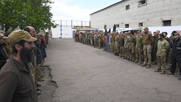 Украинские военнопленные в исправительном учреждении ДНР