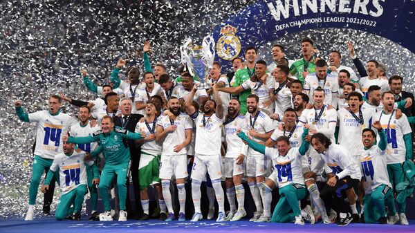 Игроки Реала празднуют победу в Лиге чемпионов