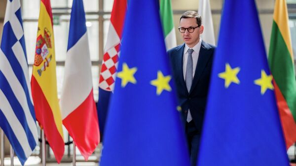 Премьер-министр Польши Матеуш Моравецкий на саммите ЕС в Брюсселе