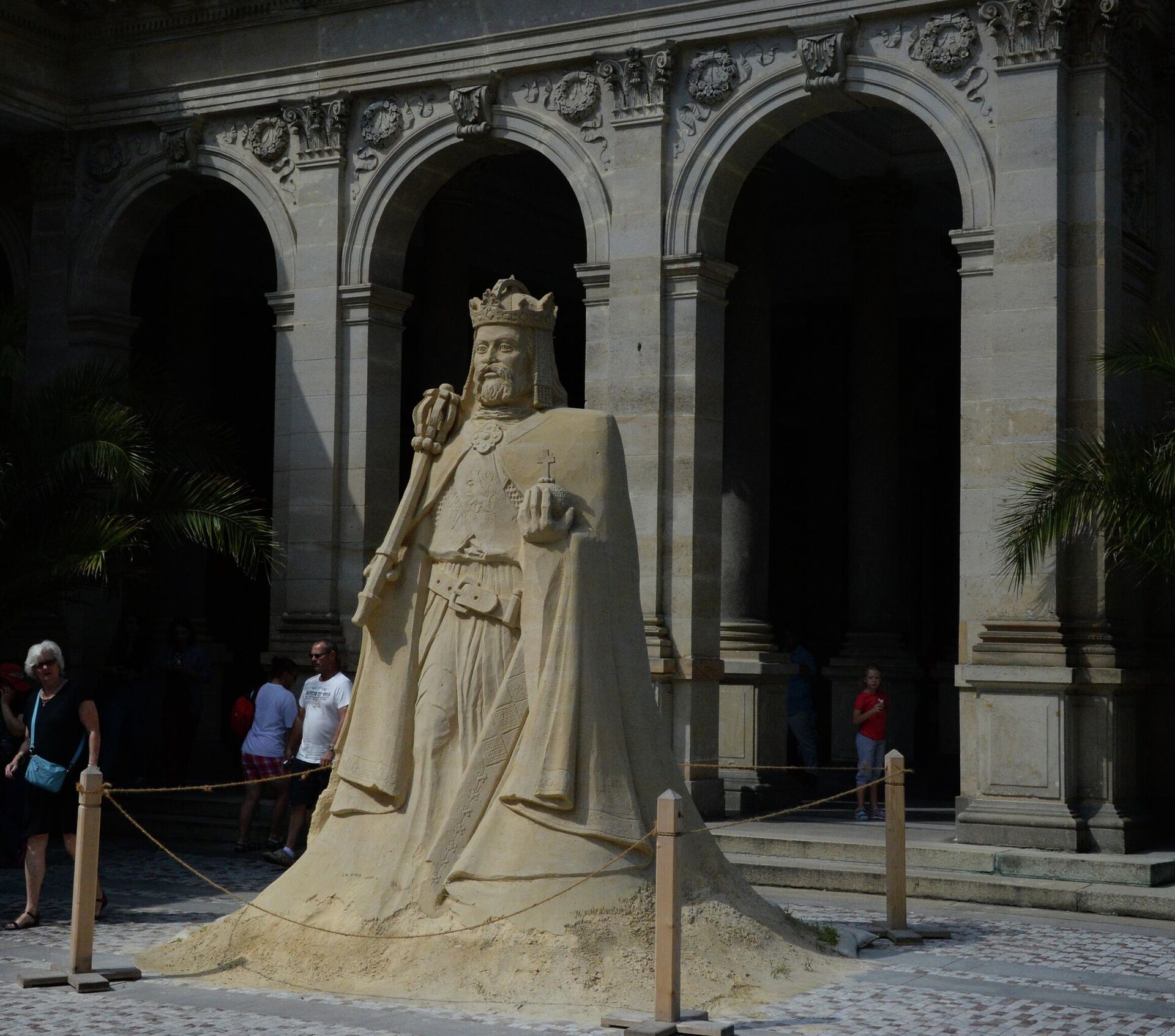 Песчаная скульптура короля чешского и императора Священной Римской империи Карла IV - РИА Новости, 1920, 31.05.2022