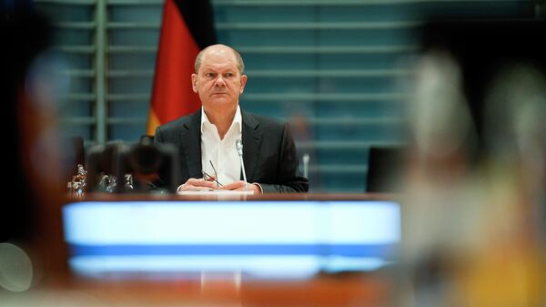 Канцлер Германии Олаф Шольц на заседании по вопросам безопасности в Берлине