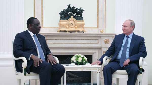  Президент РФ Владимир Путин и президент Сенегала Маки Салла во время встречи. 2018 год