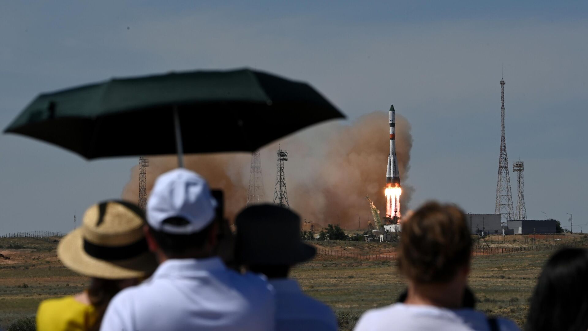 Запуск ракеты-носителя Союз-2.1а с транспортным грузовым кораблем Прогресс МС-20 - РИА Новости, 1920, 25.10.2022