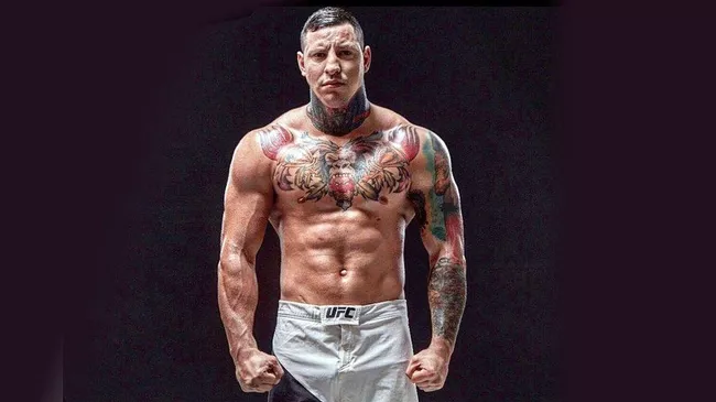 Украинский боец UFC Аскар Можаров