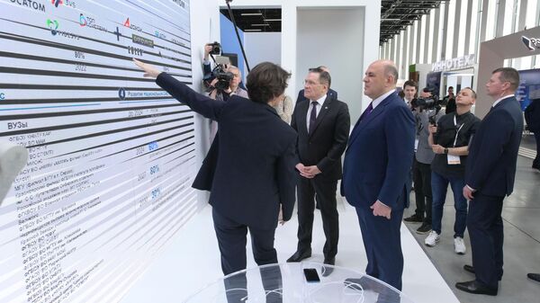 Председатель правительства РФ Михаил Мишустин посещает конференцию Цифровая индустрия промышленной России - 2022 в Нижнем Новгороде