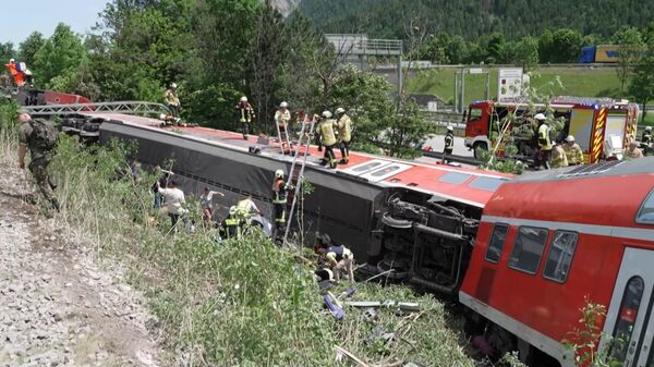 Место аварии поезда в немецкой федеральной земле Бавария. 3 июня 2022