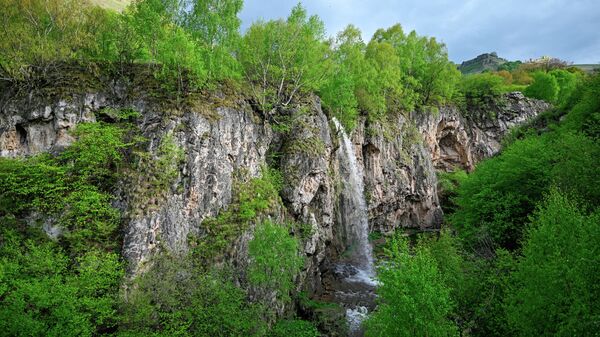 Туристический комплекс Медовые водопады в Карачаево-Черкесской республике