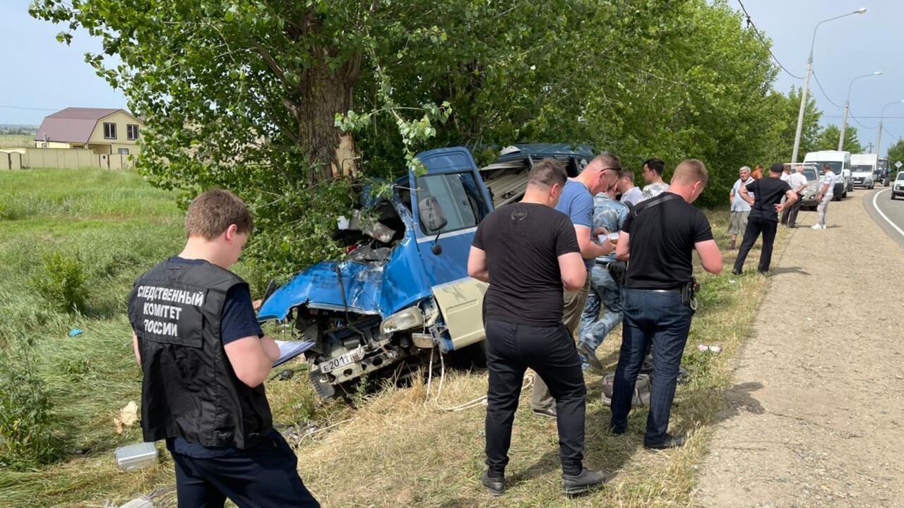 ДТП с участием маршрутного автобуса в районе станицы Голубицкой Темрюкского района Краснодарского края - РИА Новости, 1920, 04.06.2022