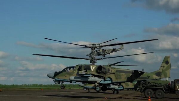 Винтокрылые охотники Ка-52 отработали боевые задачи на Украине