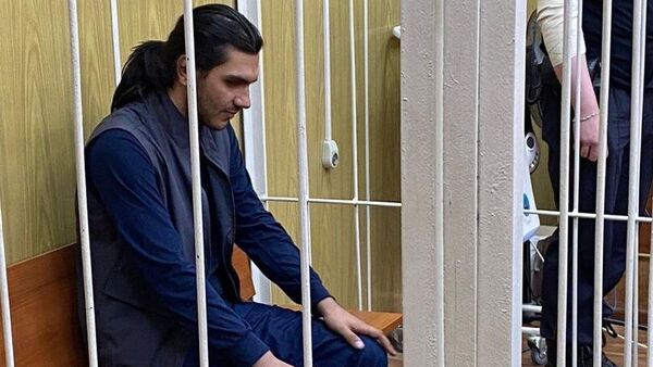 Айрик Ервандян, задержанный по подозрению в убийстве бизнесмена Оганеса Камаряна, в Хамовническом суде