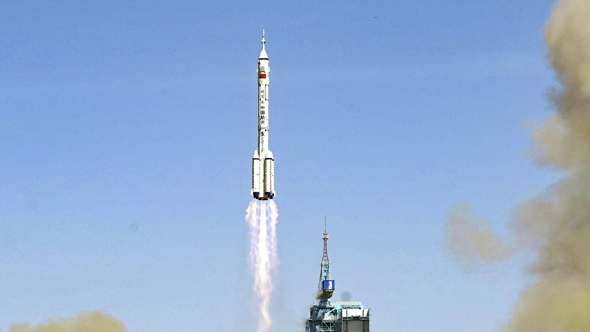 Запуск пилотируемого космического корабля Шэньчжоу-14 в Китае - РИА Новости, 1920, 05.06.2022