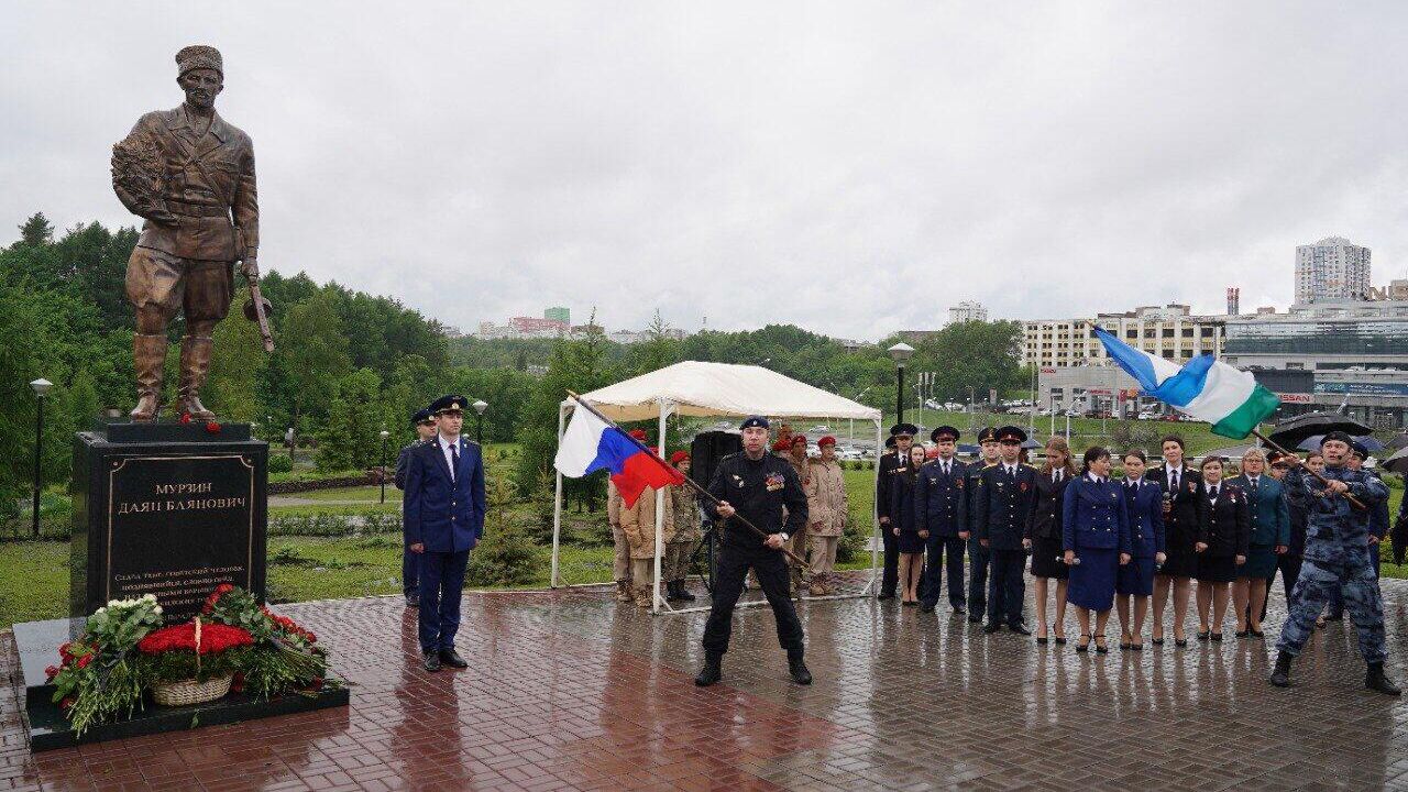 Открытие памятника герою Великой Отечественной войны Даяну Мурзину в Уфе  - РИА Новости, 1920, 07.06.2022