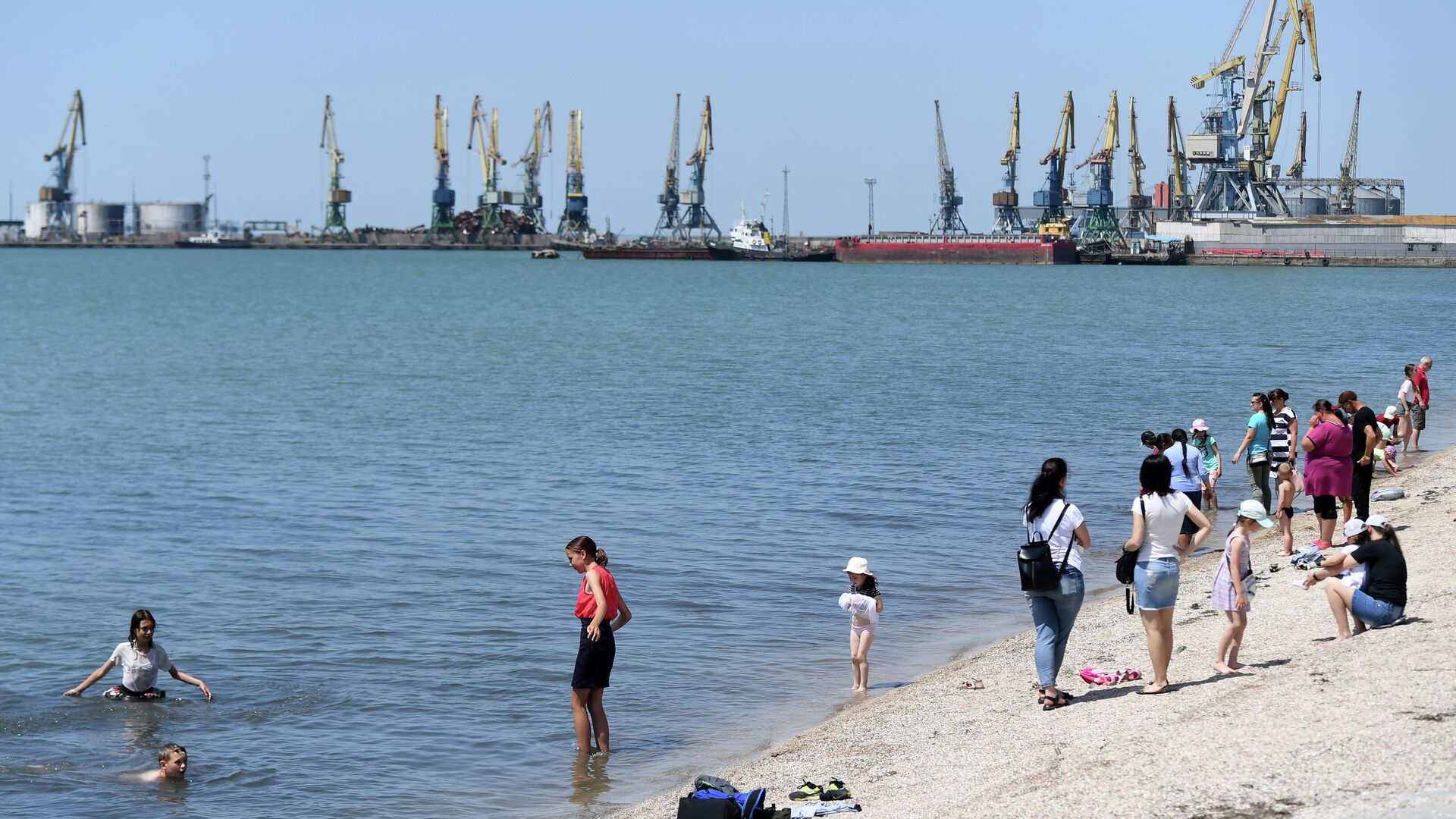 Вид на морской порт в Бердянске - РИА Новости, 1920, 27.06.2022