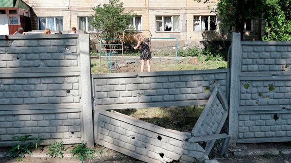 Здание детского сада, поврежденного в результате обстрела ВСУ Донецка