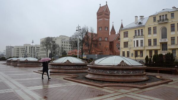 Костел Святого Симеона и Святой Елены на площади Независимости в Минске