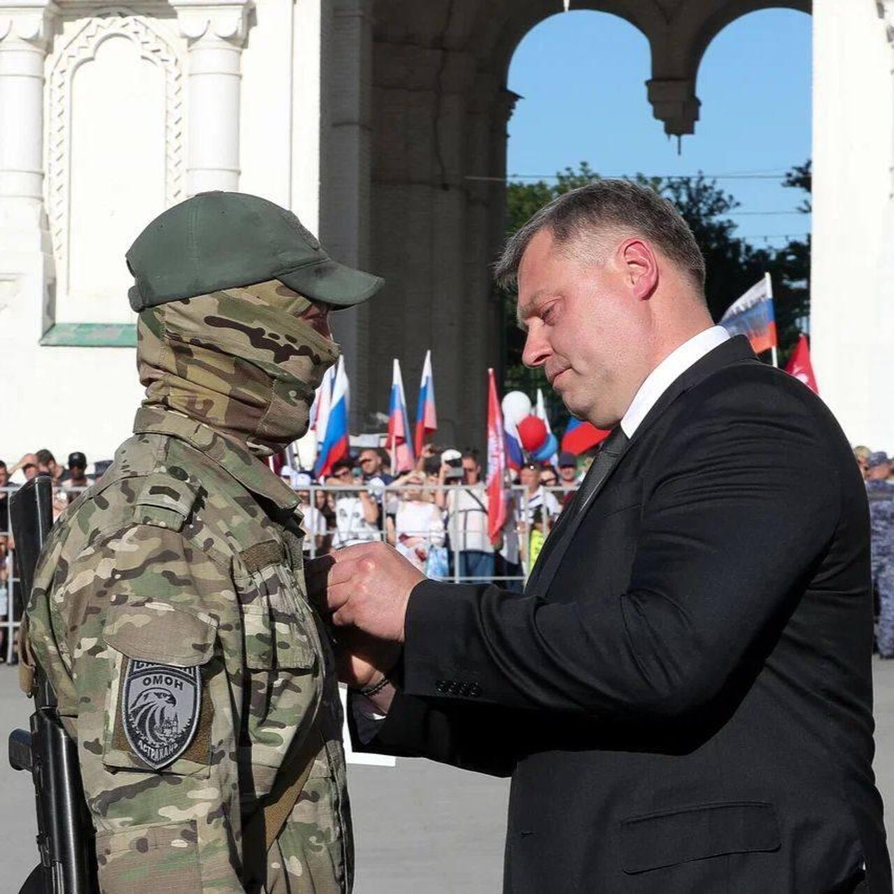 В Астрахани наградили участников спецоперации на Украине - РИА Новости,  10.06.2022