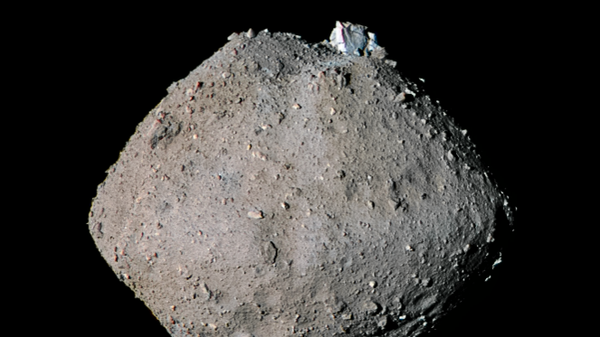 Фото астероида Рюгу, сделанное 12 июля 2018-го аппаратом Хаябуса-2